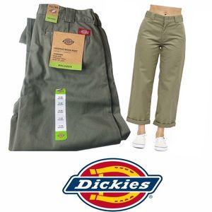 DICKIES • Women’s / Juniors Cropped Work Pants - NWT❗️❗️Size 11 / 30 - Green